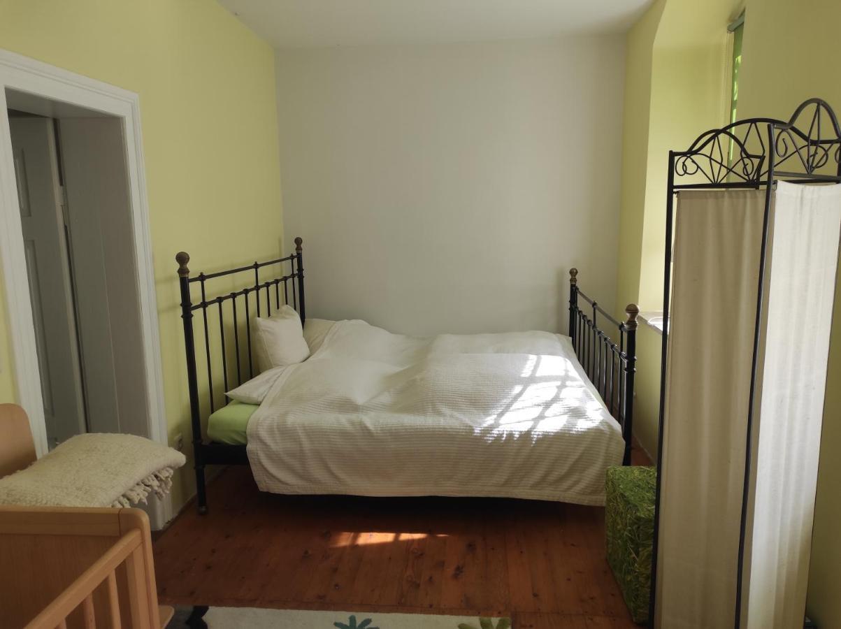 Schöne gemütliche Ferienwohnung am Saaleradweg Grosseutersdorf Exterior foto