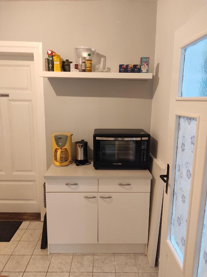 Schöne gemütliche Ferienwohnung am Saaleradweg Grosseutersdorf Exterior foto